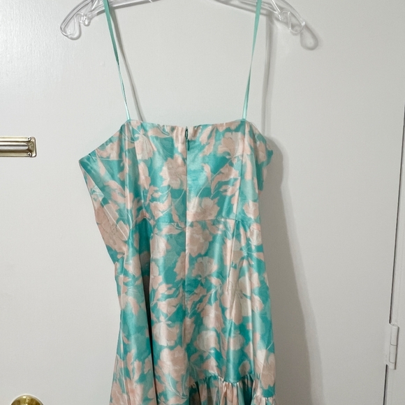 NWT Hutch Phoebe Floral Strapless Tiered Maxi Dress - Picture 9 of 11